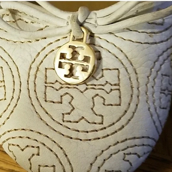 Tory Burch Flats - well worn and loved 💗🩷💗 - Picture 2 of 8